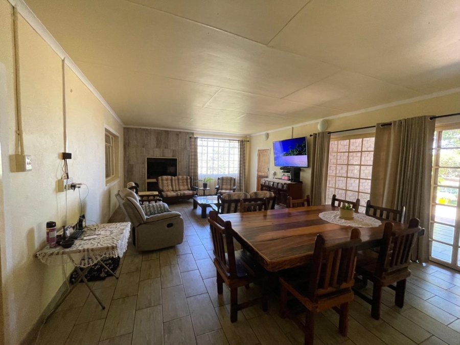 6 Bedroom Property for Sale in Bloemhof Rural North West
